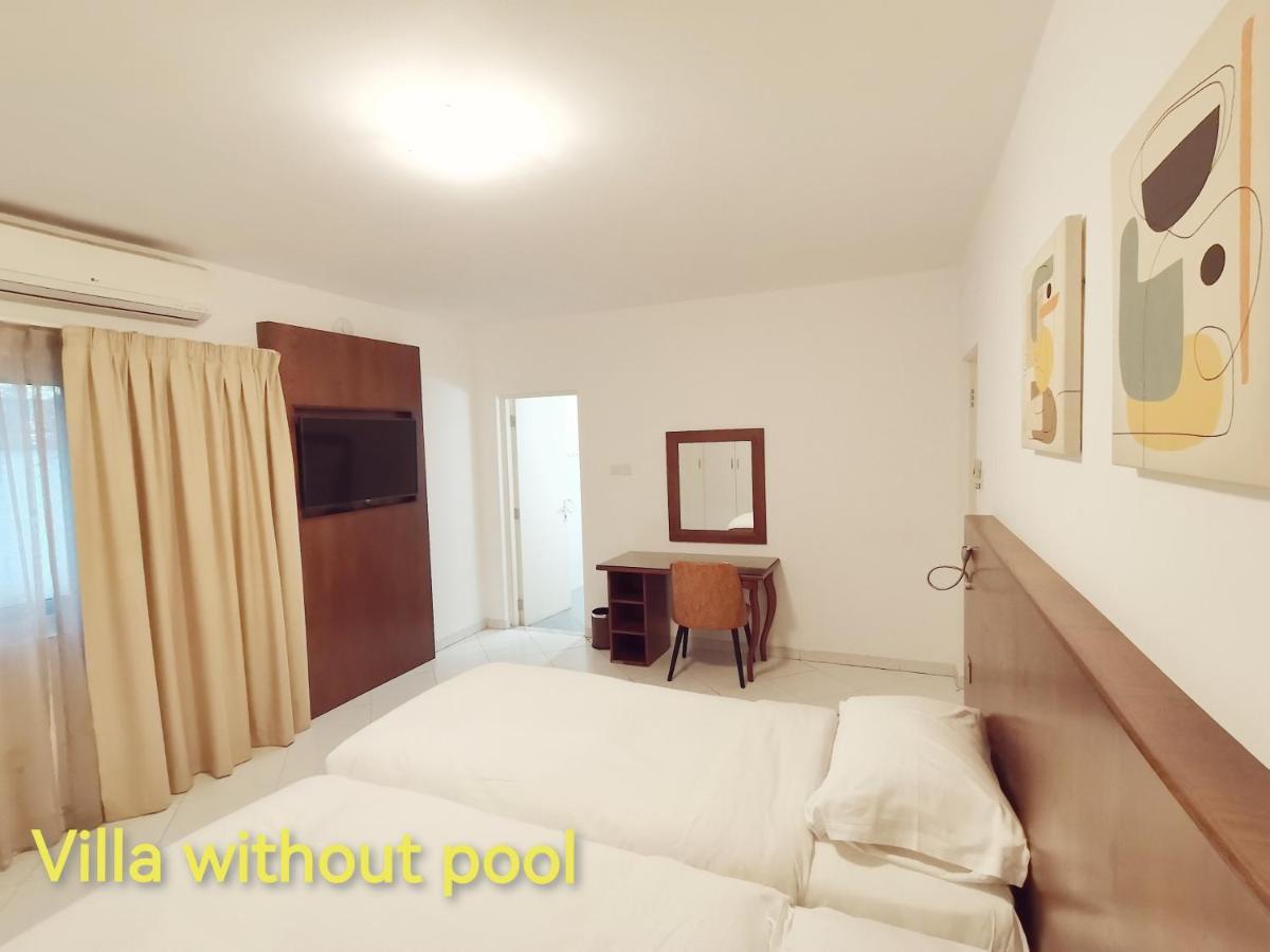 J5 Four Bedroom Villa Holiday Home In Al Wasl For Families Only Dubai Eksteriør billede