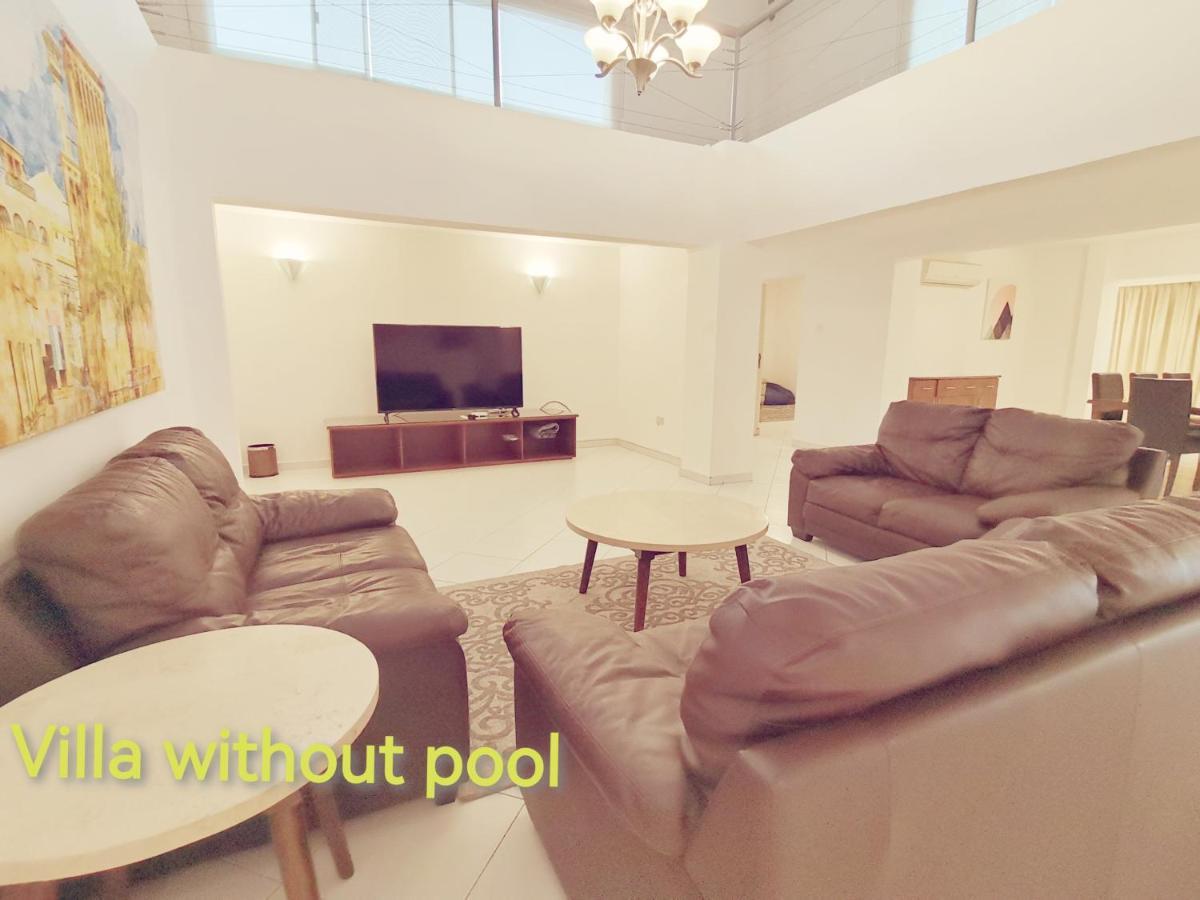 J5 Four Bedroom Villa Holiday Home In Al Wasl For Families Only Dubai Eksteriør billede