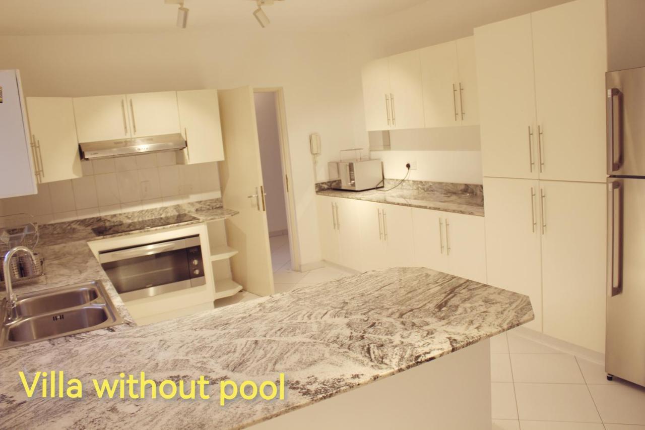 J5 Four Bedroom Villa Holiday Home In Al Wasl For Families Only Dubai Eksteriør billede